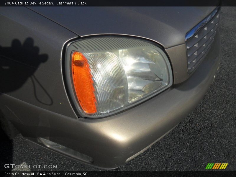 Cashmere / Black 2004 Cadillac DeVille Sedan