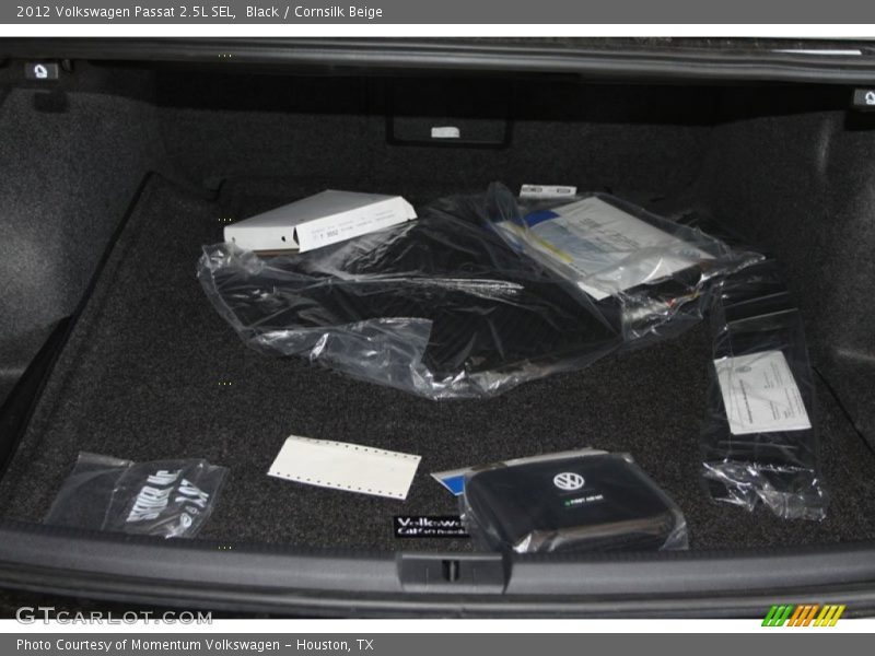 Black / Cornsilk Beige 2012 Volkswagen Passat 2.5L SEL