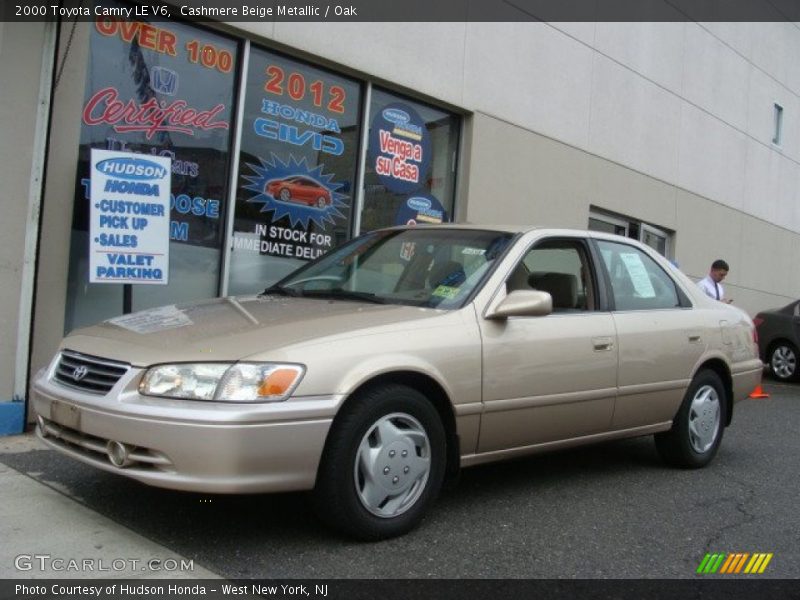 Cashmere Beige Metallic / Oak 2000 Toyota Camry LE V6