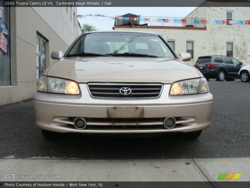 Cashmere Beige Metallic / Oak 2000 Toyota Camry LE V6