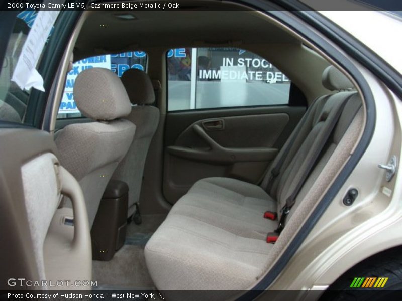 Cashmere Beige Metallic / Oak 2000 Toyota Camry LE V6