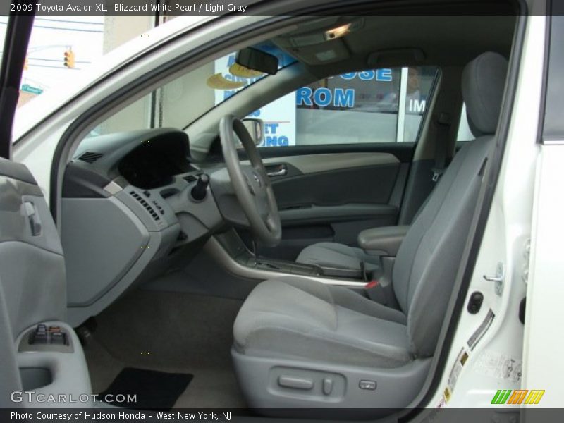 Blizzard White Pearl / Light Gray 2009 Toyota Avalon XL