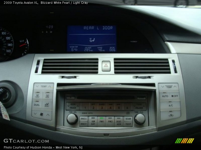 Blizzard White Pearl / Light Gray 2009 Toyota Avalon XL
