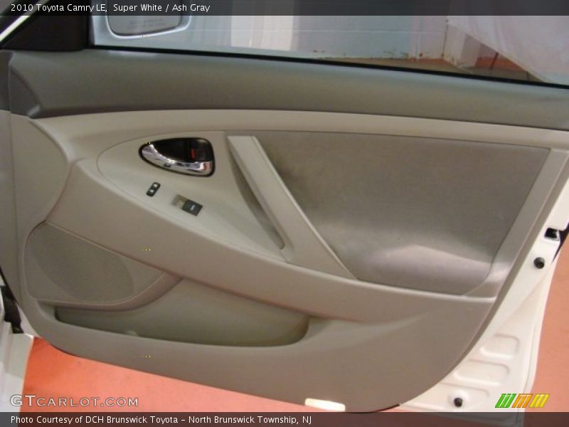 Super White / Ash Gray 2010 Toyota Camry LE