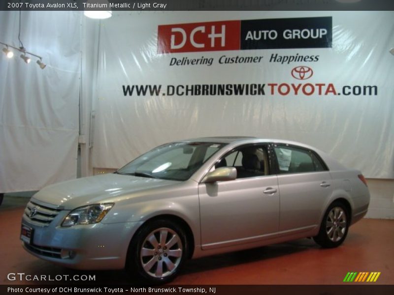 Titanium Metallic / Light Gray 2007 Toyota Avalon XLS