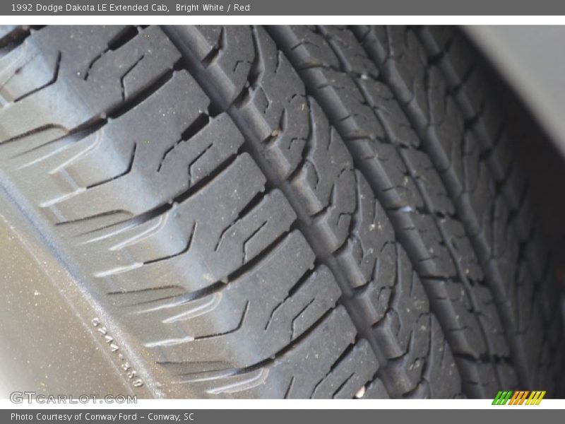 Bright White / Red 1992 Dodge Dakota LE Extended Cab