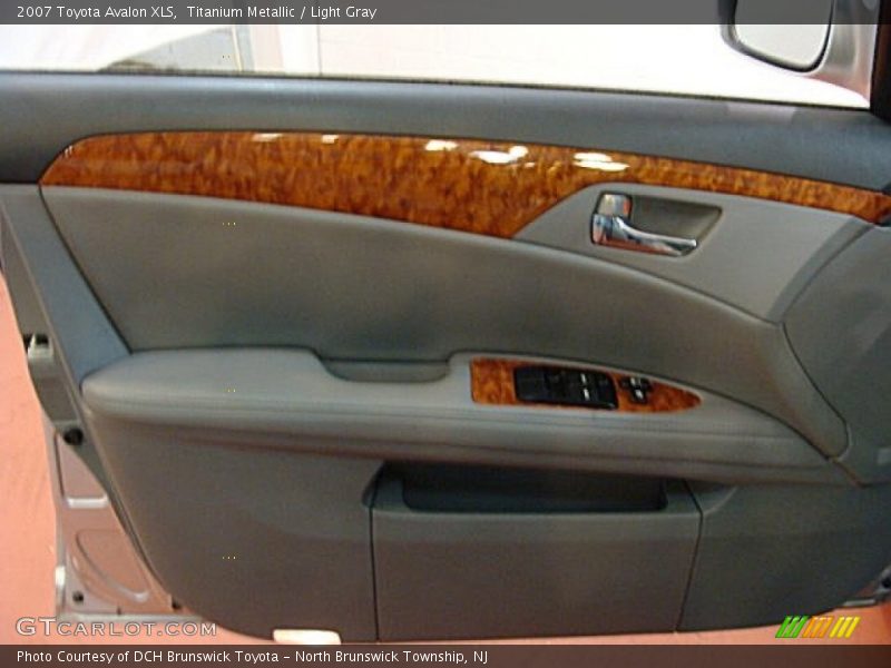 Titanium Metallic / Light Gray 2007 Toyota Avalon XLS