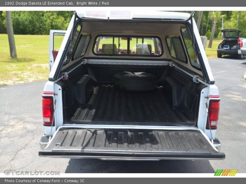 Bright White / Red 1992 Dodge Dakota LE Extended Cab