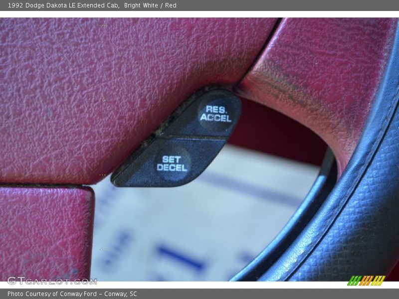 Bright White / Red 1992 Dodge Dakota LE Extended Cab