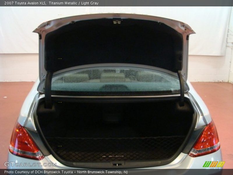 Titanium Metallic / Light Gray 2007 Toyota Avalon XLS