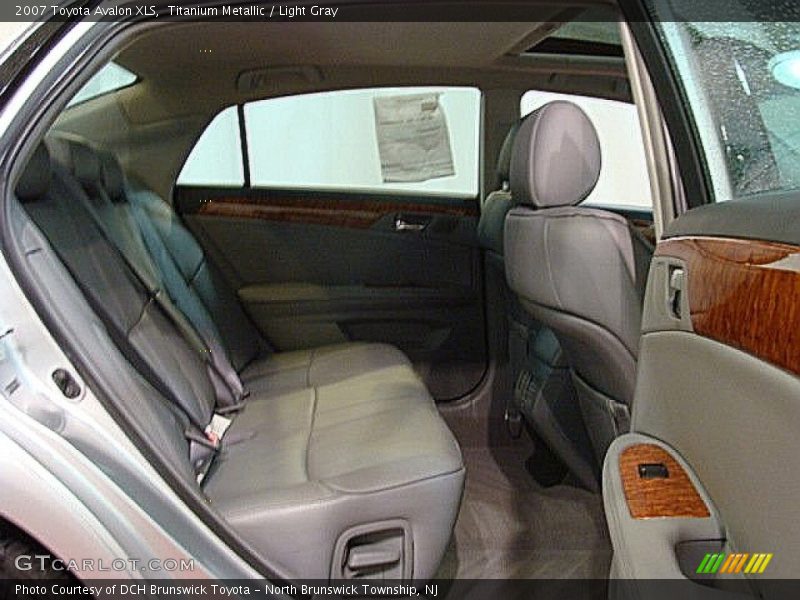 Titanium Metallic / Light Gray 2007 Toyota Avalon XLS