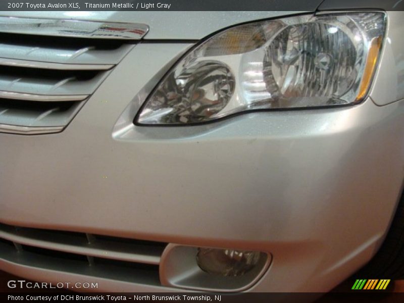Titanium Metallic / Light Gray 2007 Toyota Avalon XLS