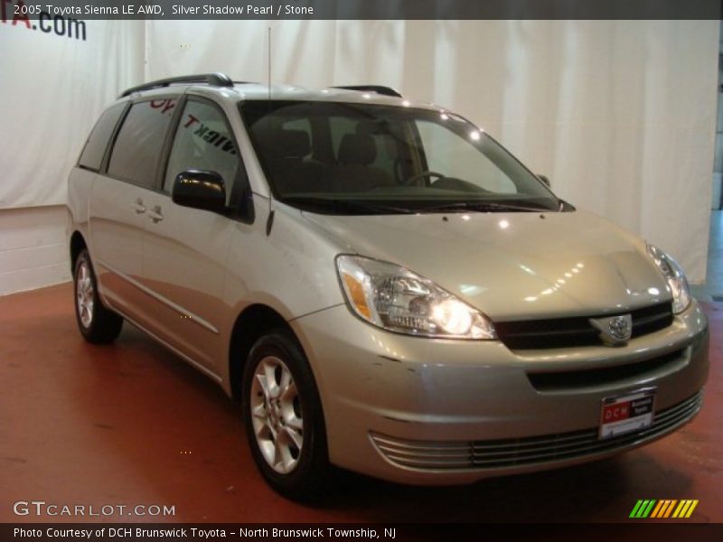 Silver Shadow Pearl / Stone 2005 Toyota Sienna LE AWD