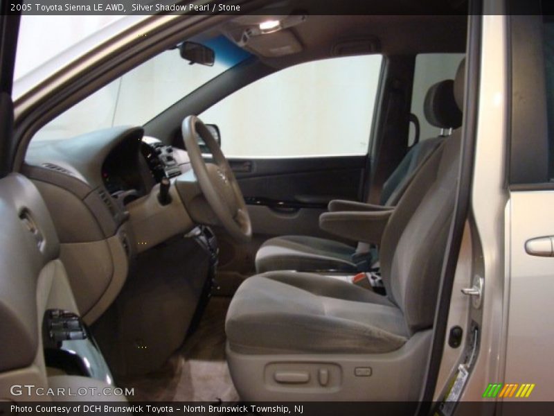 Silver Shadow Pearl / Stone 2005 Toyota Sienna LE AWD