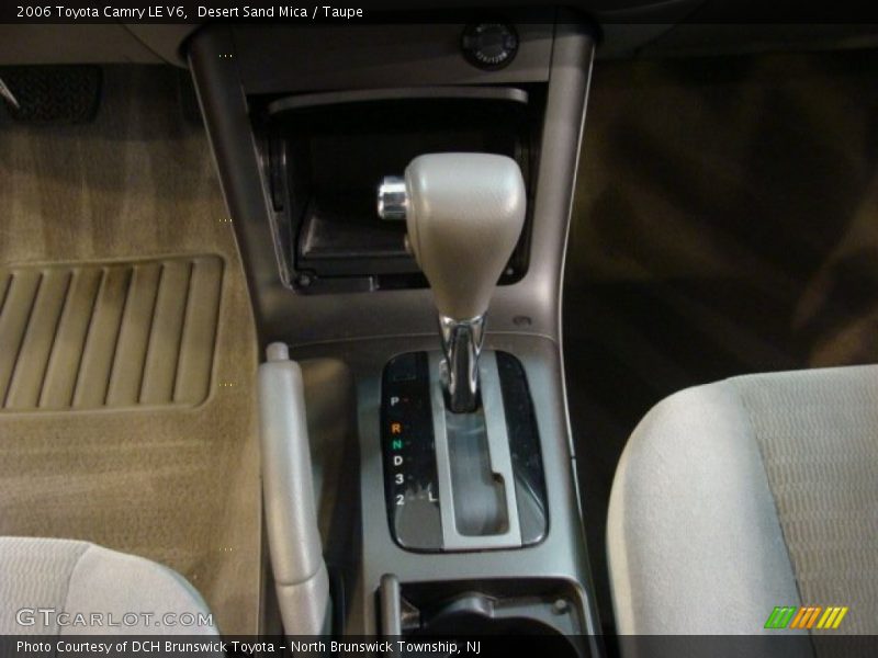 Desert Sand Mica / Taupe 2006 Toyota Camry LE V6