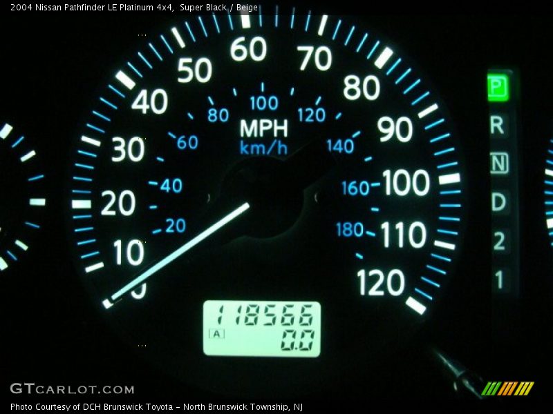 Super Black / Beige 2004 Nissan Pathfinder LE Platinum 4x4