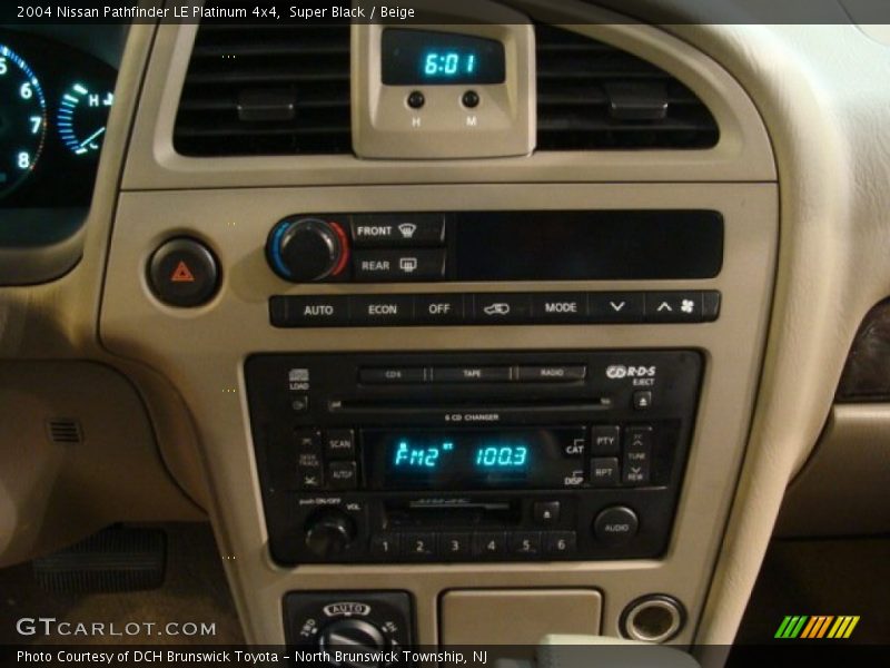 Super Black / Beige 2004 Nissan Pathfinder LE Platinum 4x4
