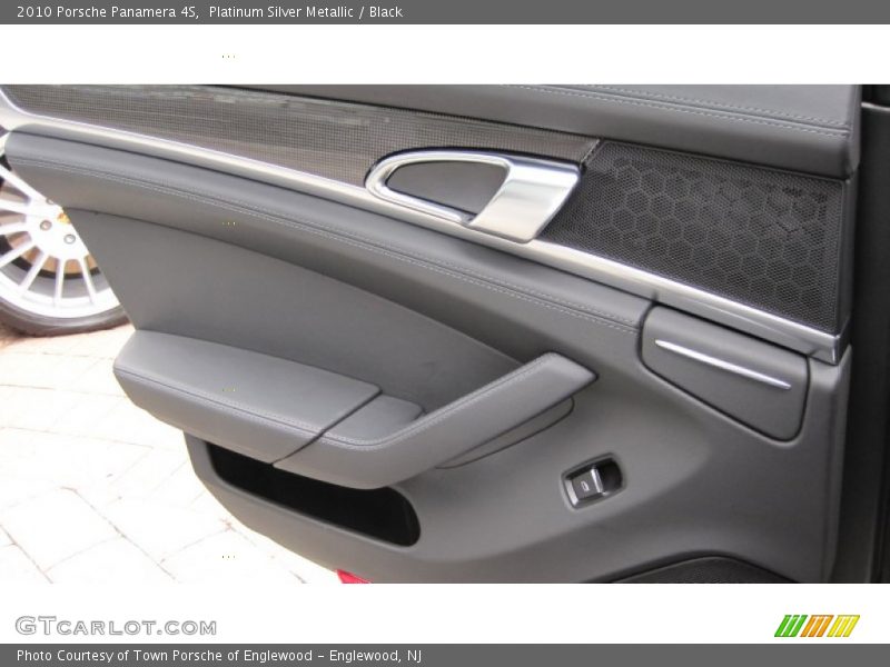 Platinum Silver Metallic / Black 2010 Porsche Panamera 4S