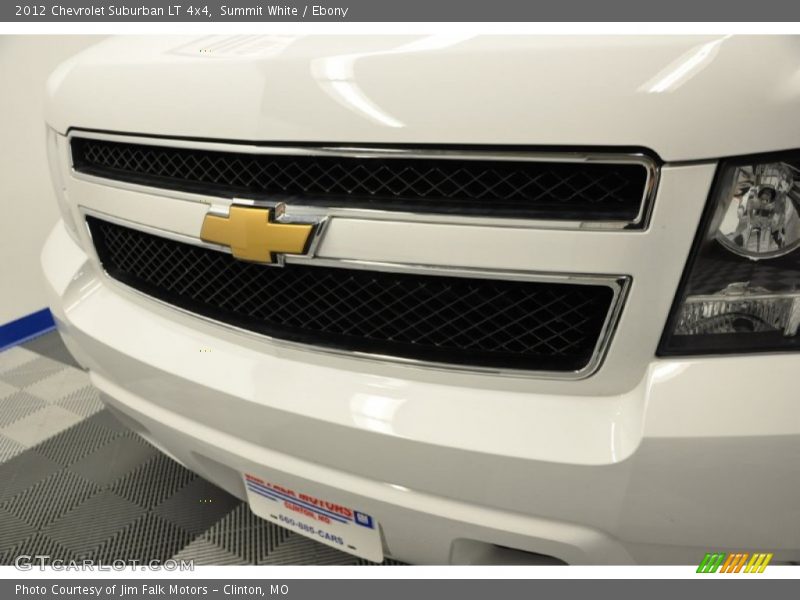 Summit White / Ebony 2012 Chevrolet Suburban LT 4x4