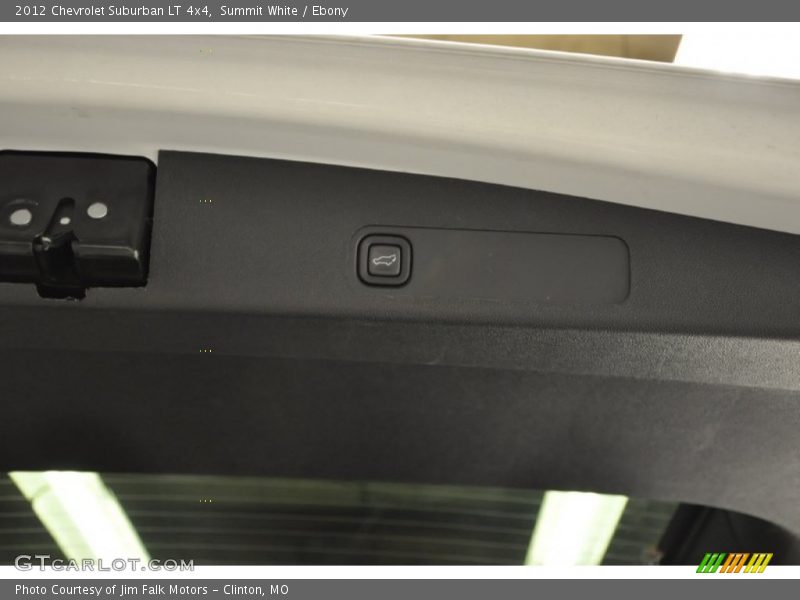 Summit White / Ebony 2012 Chevrolet Suburban LT 4x4