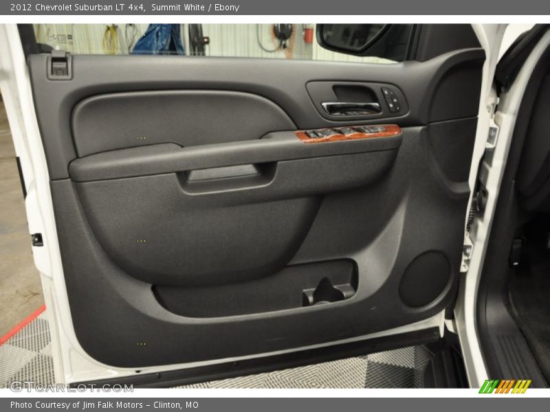 Summit White / Ebony 2012 Chevrolet Suburban LT 4x4