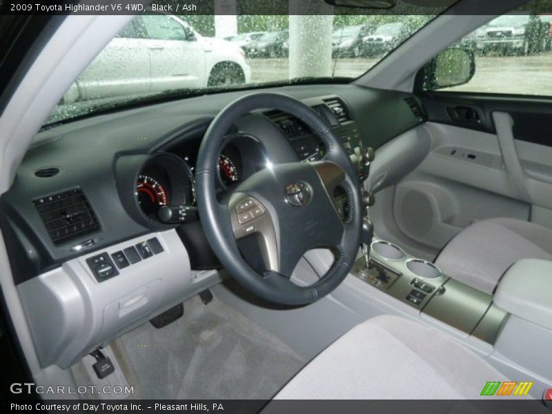 Black / Ash 2009 Toyota Highlander V6 4WD