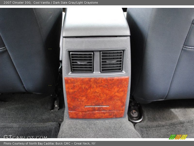 Cool Vanilla / Dark Slate Gray/Light Graystone 2007 Chrysler 300
