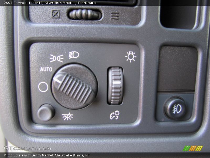 Silver Birch Metallic / Tan/Neutral 2004 Chevrolet Tahoe LS