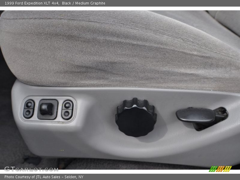 Black / Medium Graphite 1999 Ford Expedition XLT 4x4