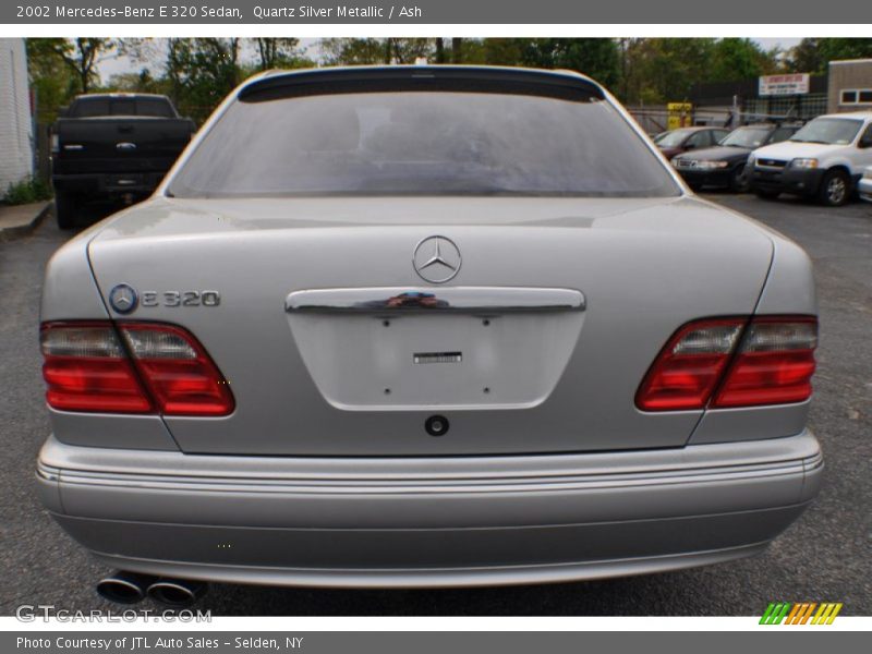 Quartz Silver Metallic / Ash 2002 Mercedes-Benz E 320 Sedan