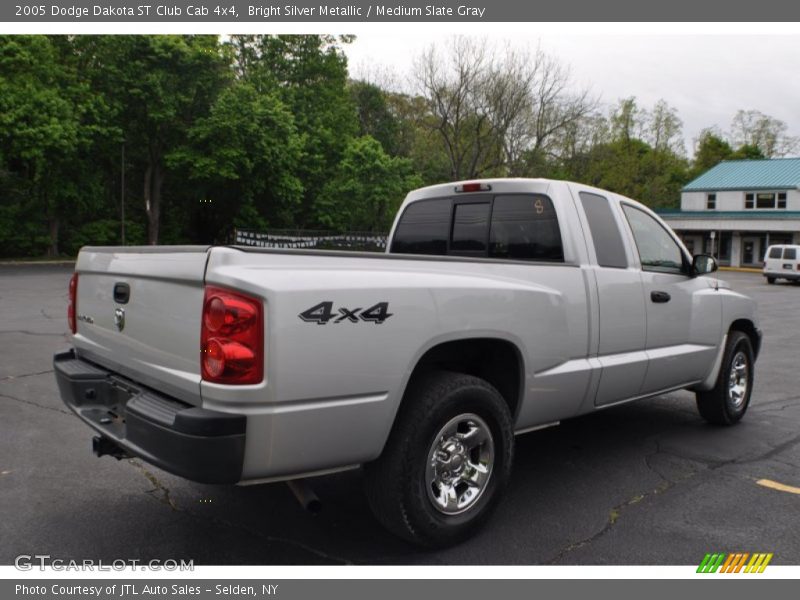 Bright Silver Metallic / Medium Slate Gray 2005 Dodge Dakota ST Club Cab 4x4