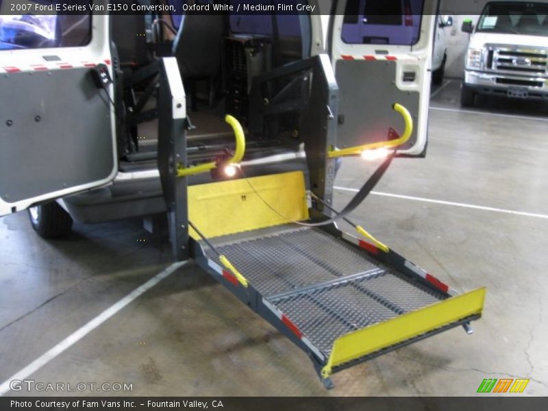 Oxford White / Medium Flint Grey 2007 Ford E Series Van E150 Conversion