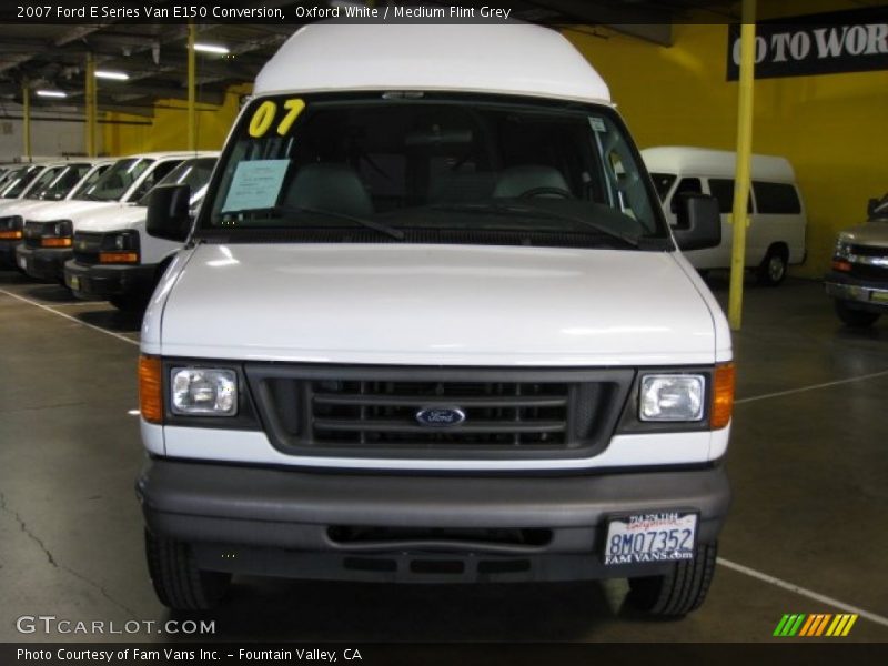 Oxford White / Medium Flint Grey 2007 Ford E Series Van E150 Conversion