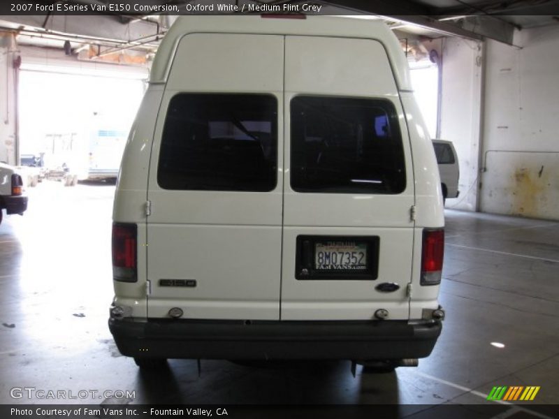 Oxford White / Medium Flint Grey 2007 Ford E Series Van E150 Conversion