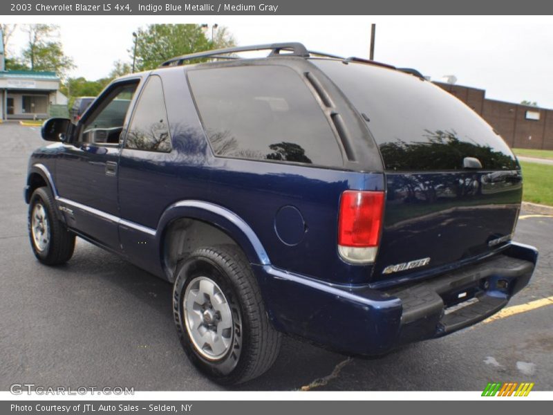Indigo Blue Metallic / Medium Gray 2003 Chevrolet Blazer LS 4x4