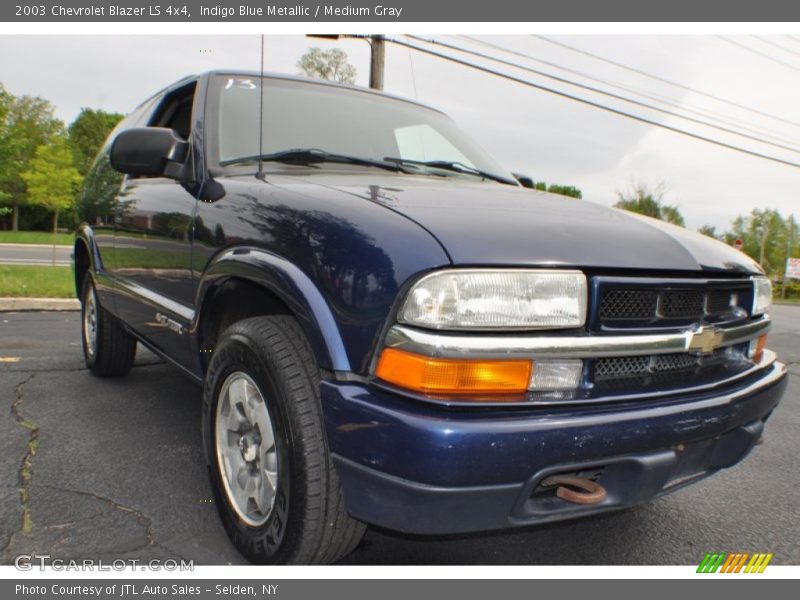 Indigo Blue Metallic / Medium Gray 2003 Chevrolet Blazer LS 4x4