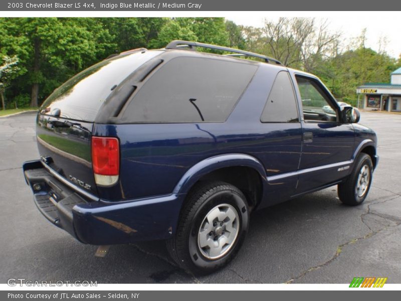Indigo Blue Metallic / Medium Gray 2003 Chevrolet Blazer LS 4x4