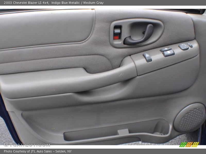 Indigo Blue Metallic / Medium Gray 2003 Chevrolet Blazer LS 4x4