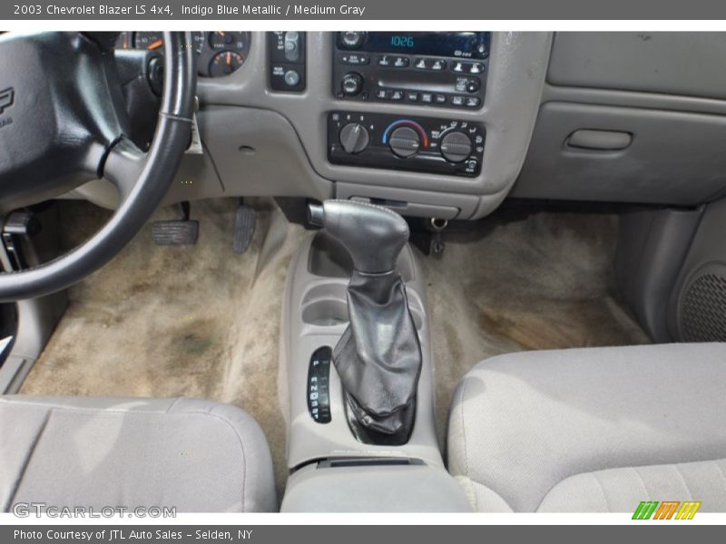 Indigo Blue Metallic / Medium Gray 2003 Chevrolet Blazer LS 4x4