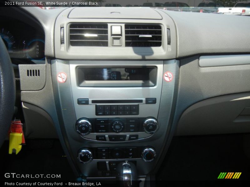 White Suede / Charcoal Black 2011 Ford Fusion SE