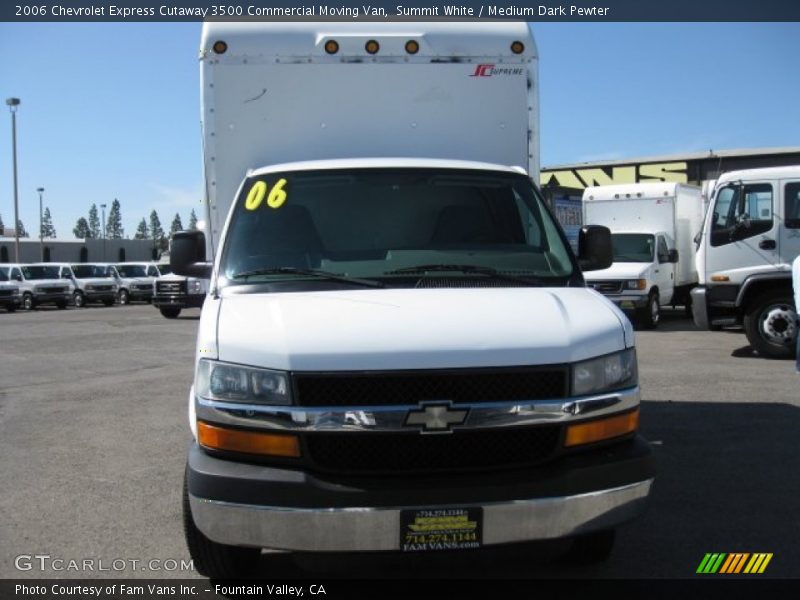 Summit White / Medium Dark Pewter 2006 Chevrolet Express Cutaway 3500 Commercial Moving Van