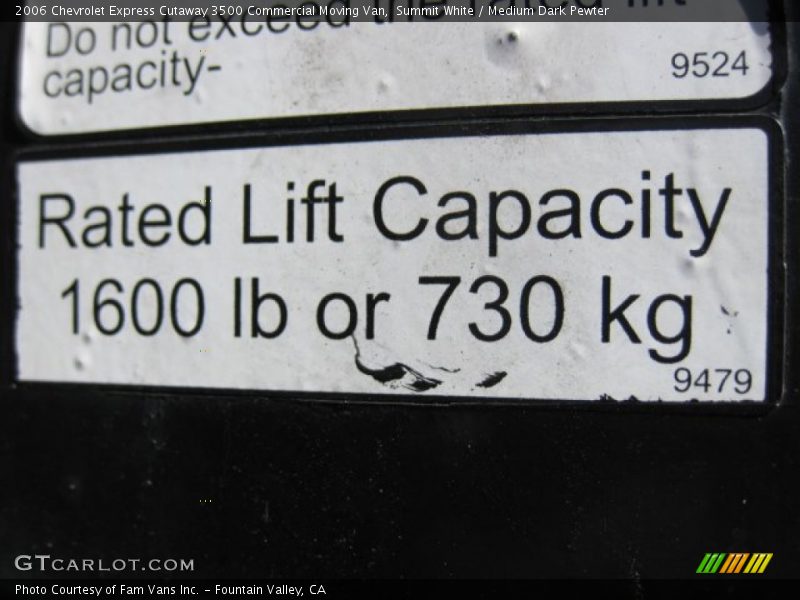 Summit White / Medium Dark Pewter 2006 Chevrolet Express Cutaway 3500 Commercial Moving Van