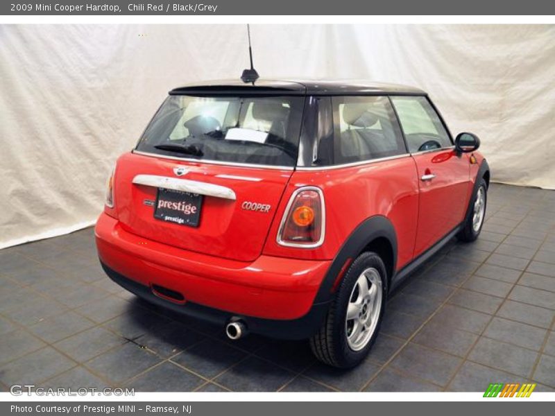 Chili Red / Black/Grey 2009 Mini Cooper Hardtop
