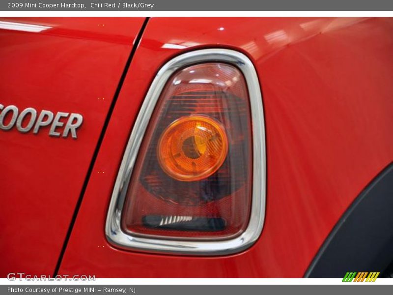 Chili Red / Black/Grey 2009 Mini Cooper Hardtop