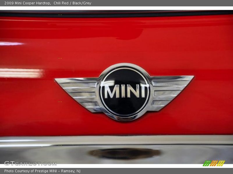 Chili Red / Black/Grey 2009 Mini Cooper Hardtop