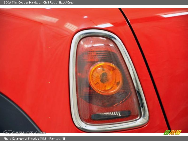 Chili Red / Black/Grey 2009 Mini Cooper Hardtop