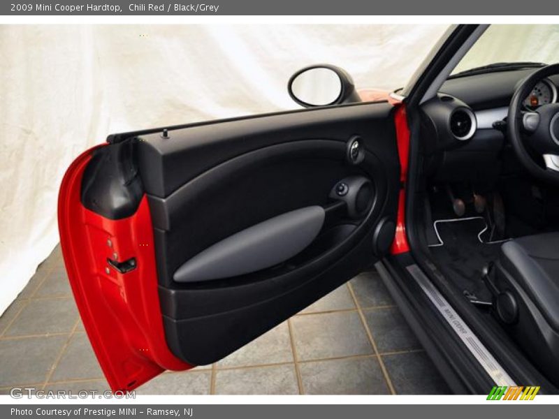 Chili Red / Black/Grey 2009 Mini Cooper Hardtop