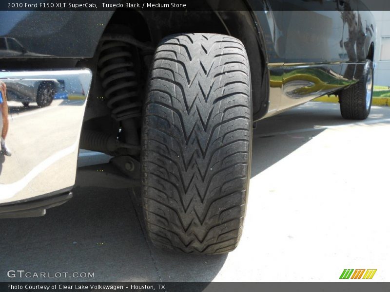Tuxedo Black / Medium Stone 2010 Ford F150 XLT SuperCab