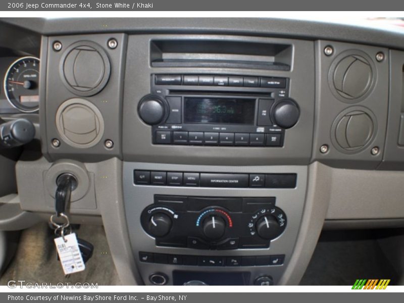 Stone White / Khaki 2006 Jeep Commander 4x4