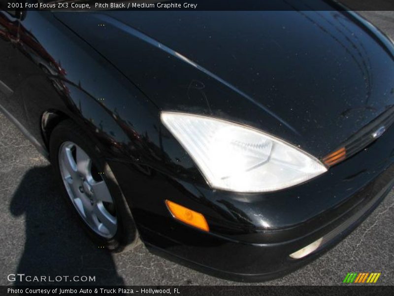 Pitch Black / Medium Graphite Grey 2001 Ford Focus ZX3 Coupe